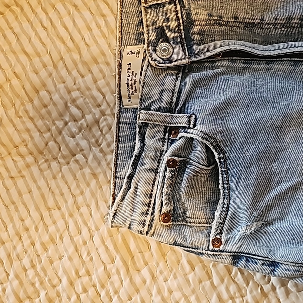 Abercrombie and Fitch ankle straight ultra high rise size 25